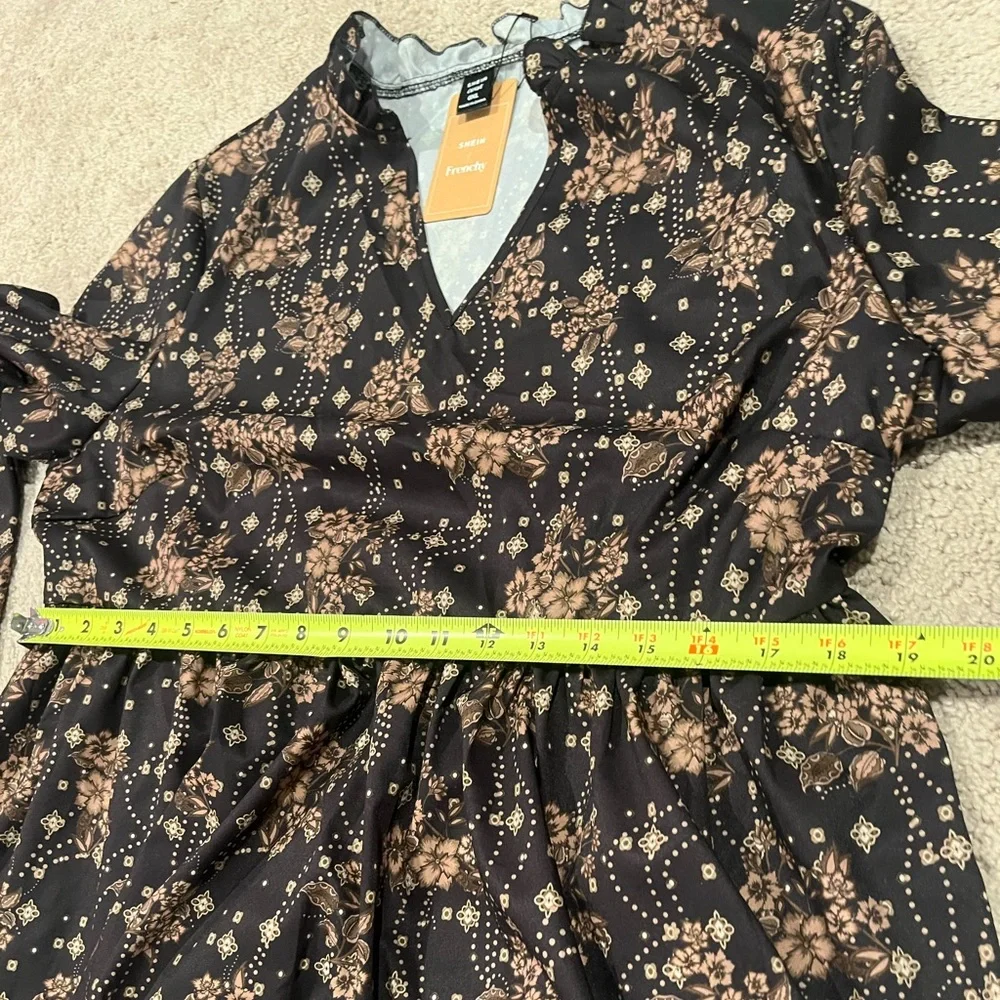 Shein Long Sleeve Dress - Picture 3 of 10